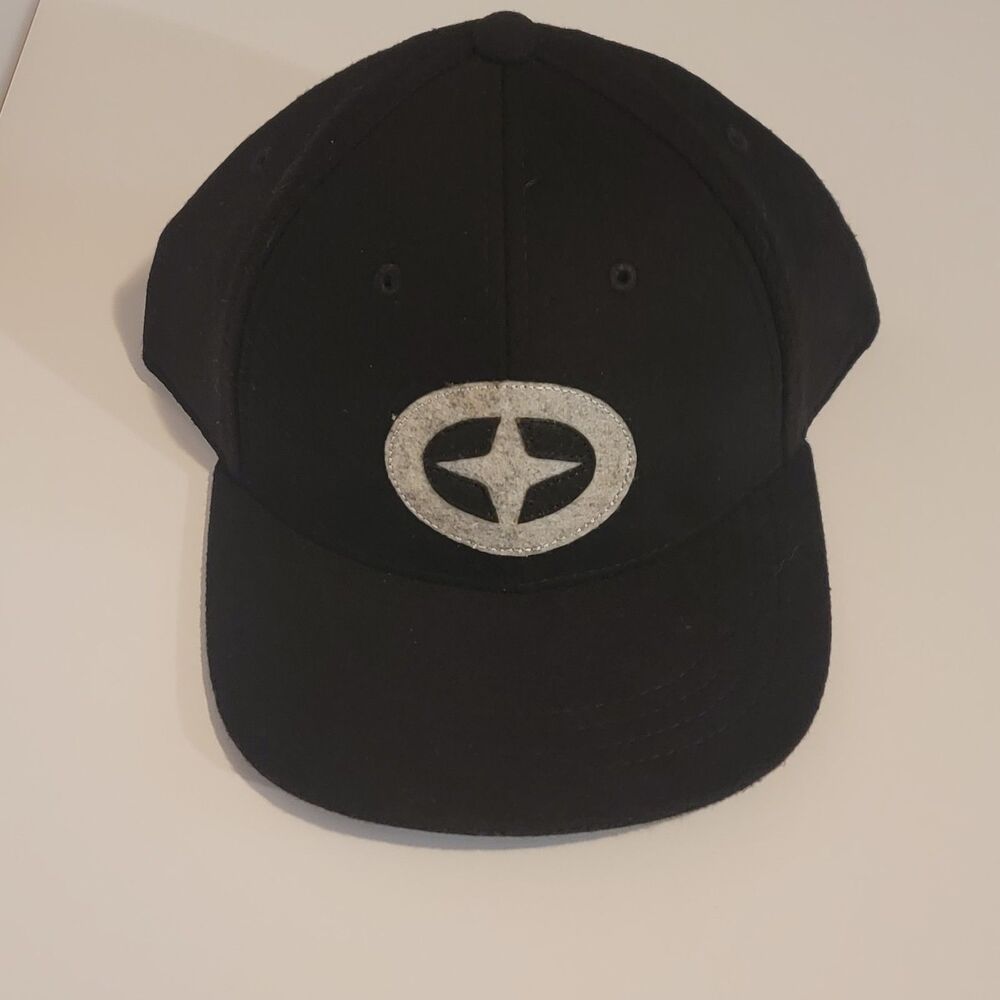 CenterPoint Archery Hat Cap  Back Black Felt Wool Embroidered Mens Nwot